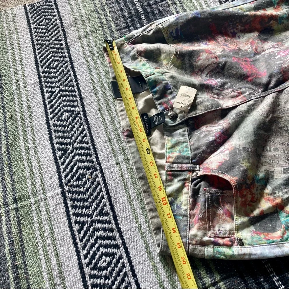 NEW lane Bryant psychedelic graphic print stretch skinny jeans plus size - Picture 3 of 10